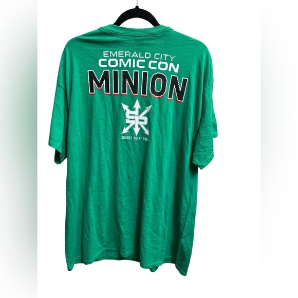 KRAMPUS Emerald City Comic Con Minion Unisex T-shirt Crew 2021 SZ XL Green EUC - Picture 3 of 13